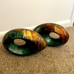 Decorative accent pieces.